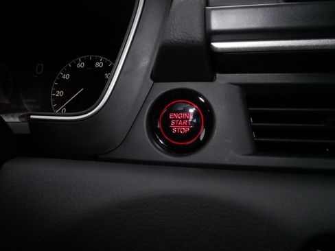 Certified 2025 Honda Pilot EX-L image 29