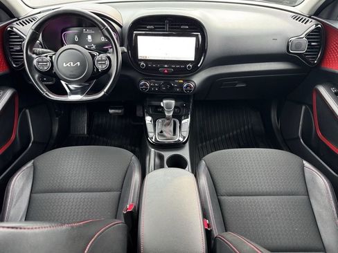 Used 2023 Kia Soul GT-Line image 12