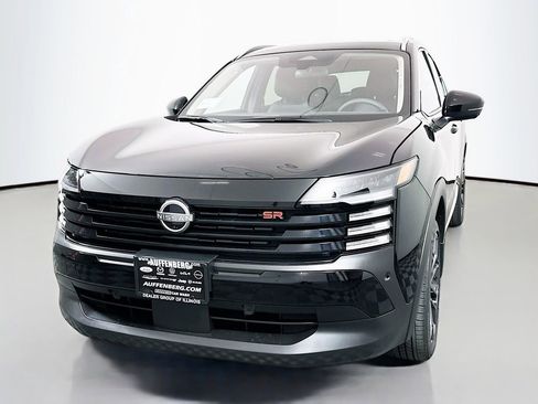 New 2026 Nissan Kicks SR w/ SR Premium Package image 3