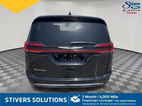 Used 2025 Chrysler Pacifica Select FWD image 7