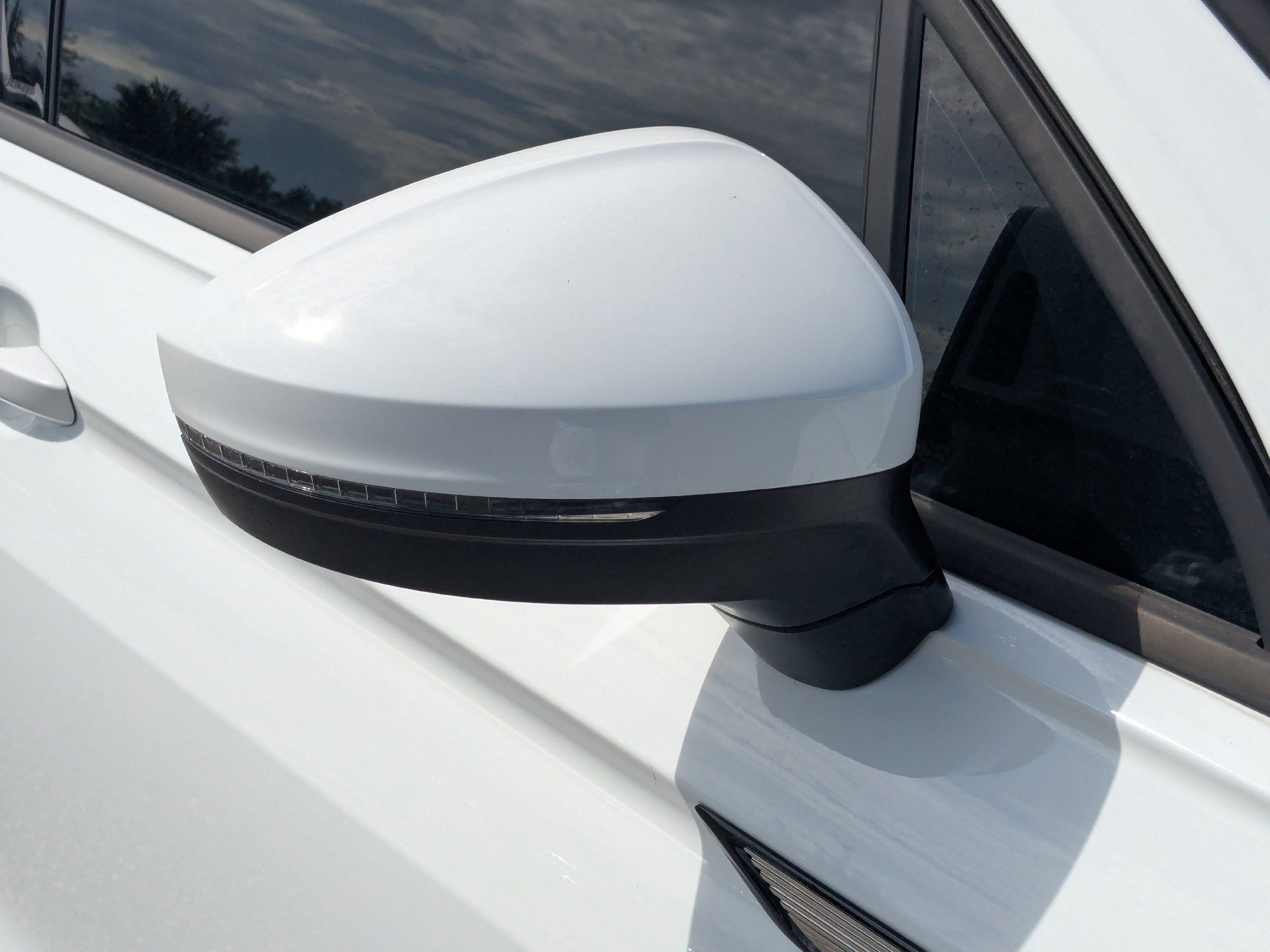 Used 2024 Volkswagen Tiguan S FWD image 10