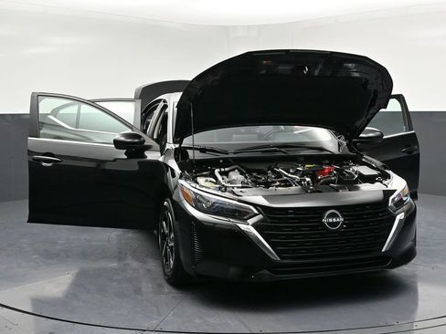 Certified 2025 Nissan Sentra SV image 35