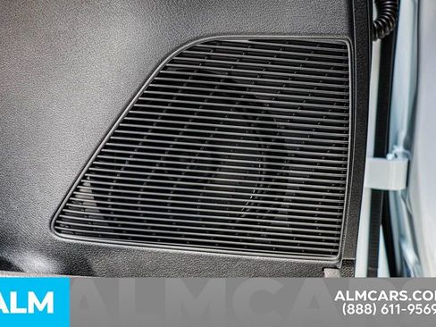 Certified 2025 Nissan Murano SV image 90