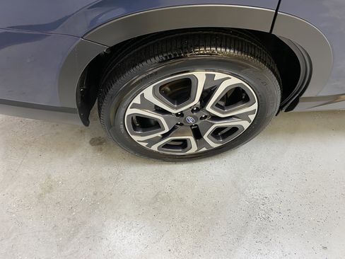 Used 2025 Subaru Ascent Touring w/ Popular Package #2 image 13