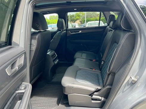 Used 2024 Volkswagen Atlas Cross Sport SEL Premium R-Line AWD/4WD image 20