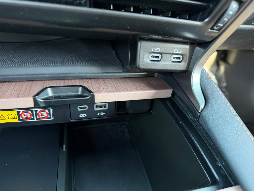 Used 2023 Lexus RX 350 Premium w/ Accessory Package AWD/4WD image 22