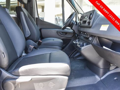 New 2021 Mercedes-Benz Sprinter 2500 image 26