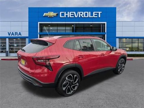 Certified 2026 Chevrolet Trax RS image 6