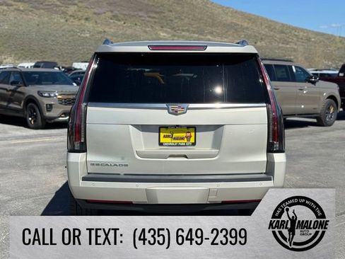 Used 2015 Cadillac Escalade Premium AWD/4WD image 4
