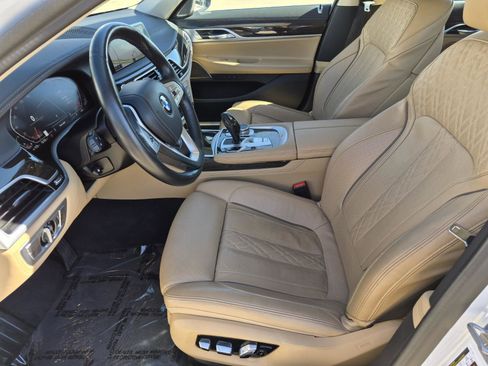 Certified 2022 BMW 740i xDrive image 27