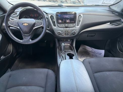 Used 2020 Chevrolet Malibu LT FWD image 22