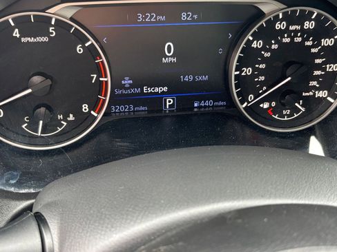 Used 2025 Nissan Altima 2.5 SV FWD image 35