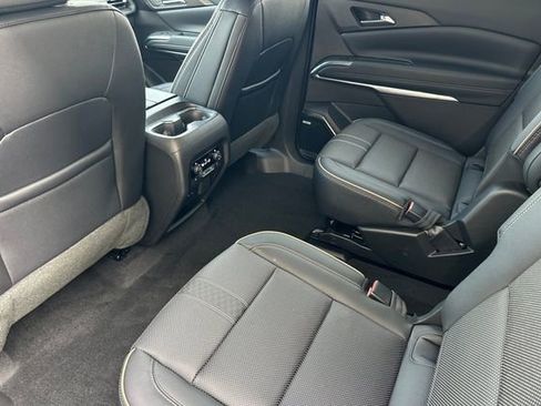 New 2026 Chevrolet Traverse High Country image 16