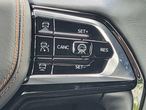 New 2026 Jeep Grand Cherokee L Summit AWD/4WD image 34