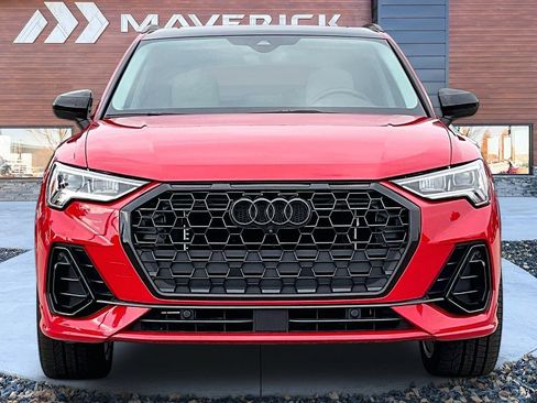 Used 2021 Audi Q3 2.0T Premium Plus AWD/4WD image 2
