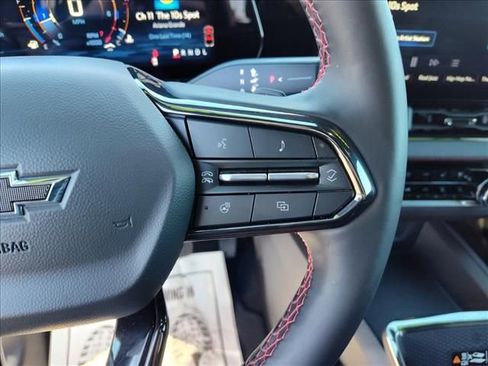 Certified 2025 Chevrolet Equinox RS w/ Convenience Package III image 17