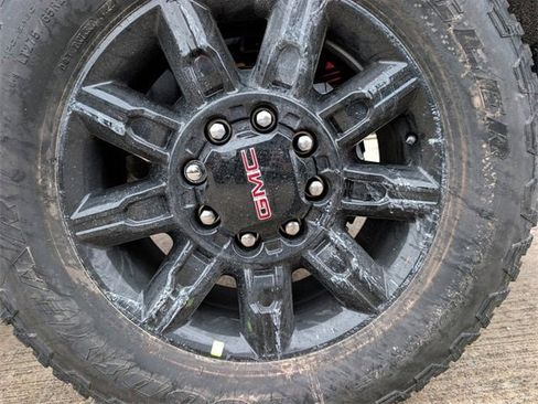 New 2026 GMC Sierra 2500 AT4 w/ AT4 Premium Plus Package image 6