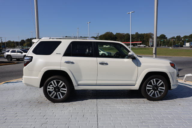 Used 2023 Toyota 4Runner Limited AWD/4WD image 6