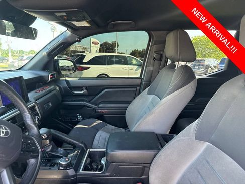 Used 2024 Toyota Tacoma TRD Sport AWD/4WD image 7