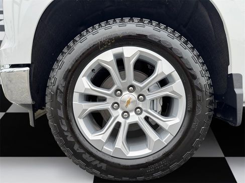 New 2025 Chevrolet Silverado 1500 LTZ image 14