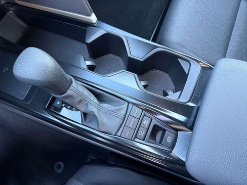 Used 2025 Toyota Camry LE image 41