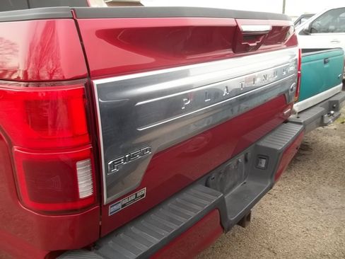 Used 2020 Ford F150 Platinum w/ Equipment Group 701A Luxury image 4