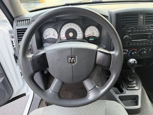 Used 2007 Dodge Dakota ST image 17