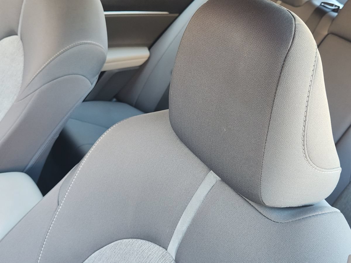 Used 2022 Toyota Camry LE FWD image 27