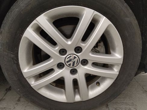 Used 2017 Volkswagen Jetta S w/ Jetta S Cold Weather Package FWD image 31