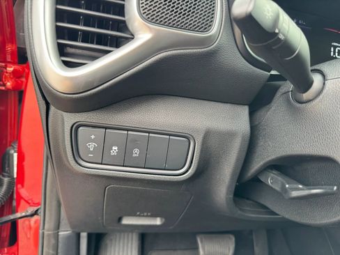 Used 2023 Kia Soul LX w/ Option Group 015 FWD image 30