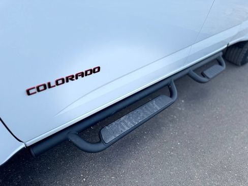 Used 2020 Chevrolet Colorado LT w/ Redline Special Edition AWD/4WD image 33
