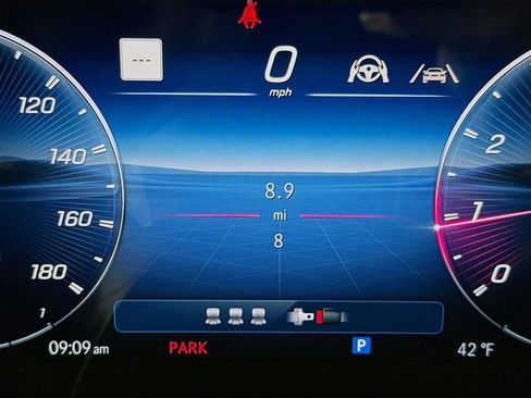 Used 2026 Mercedes-Benz GLC 43 AMG 4MATIC image 12