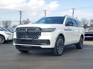 New 2026 Lincoln Navigator L Black Label video 2