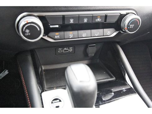 Used 2024 Nissan Altima 2.5 SR image 21