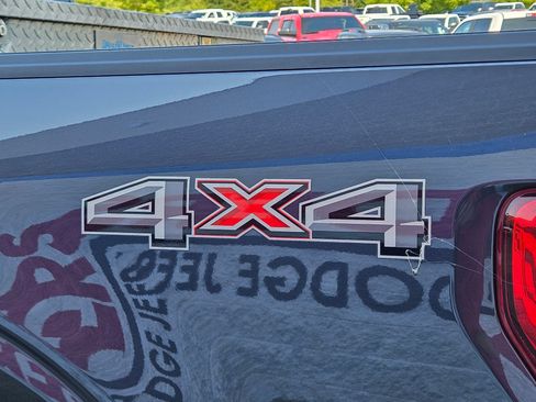 Used 2022 Ford F150 Lariat AWD/4WD image 31