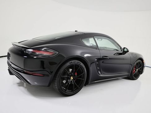 Certified 2024 Porsche 718 Cayman S RWD image 7