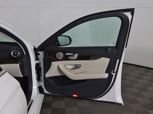 Used 2022 Mercedes-Benz E 350 4MATIC Sedan w/ Driver Assistance Package image 23