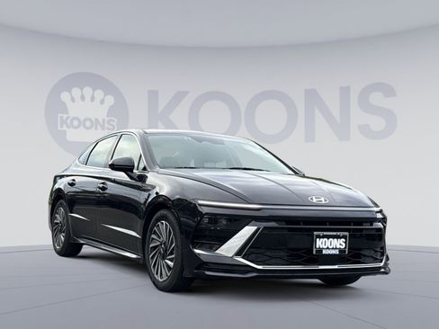 Certified 2025 Hyundai Sonata SEL FWD image 10