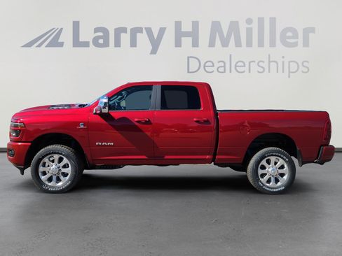 New 2026 RAM 2500 Laramie w/ Sport Appearance Package AWD/4WD image 3
