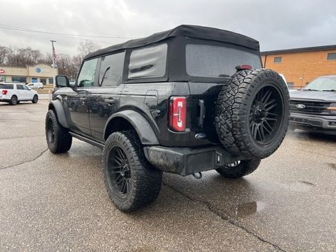 Used 2022 Ford Bronco Wildtrak image 6