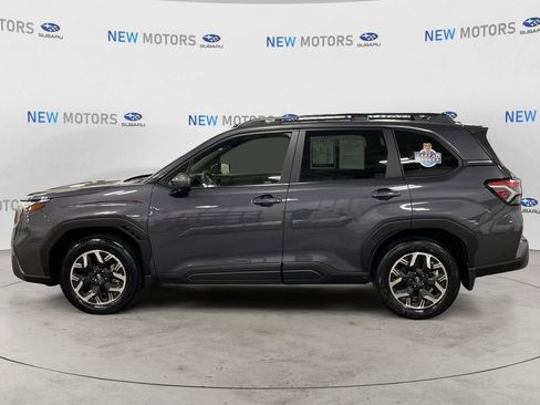 Certified 2025 Subaru Forester Premium image 2