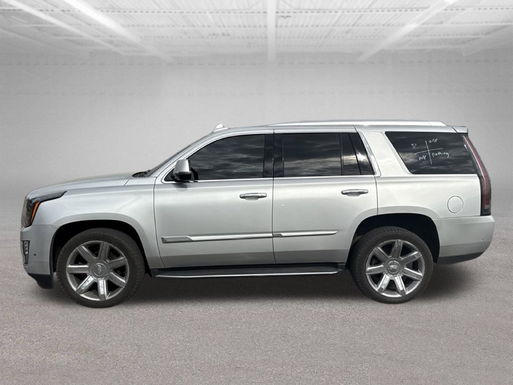 Used 2020 Cadillac Escalade Luxury RWD image 4