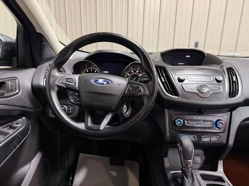 Used 2019 Ford Escape S image 28