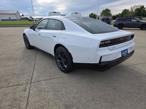 New 2026 Dodge Charger R/T AWD/4WD image 7