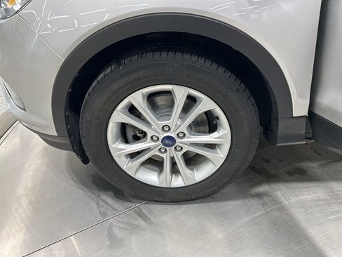 Used 2017 Ford Escape SE w/ Equipment Group 201A image 23