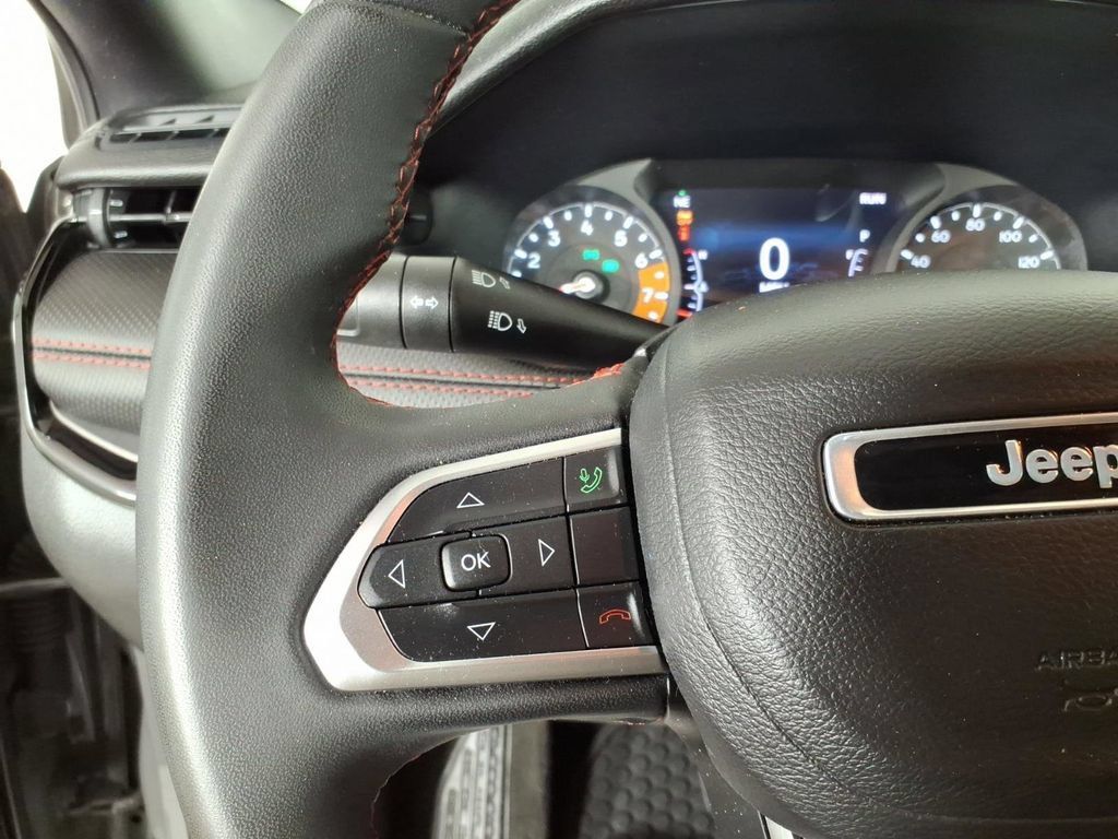 Used 2023 Jeep Compass Trailhawk AWD/4WD image 16