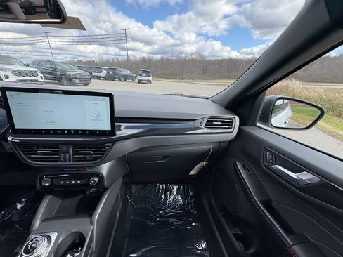 New 2026 Ford Escape ST-Line w/ Tech Pack #1 image 30