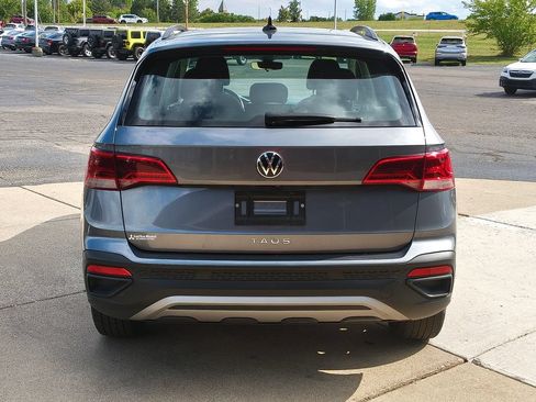 Used 2024 Volkswagen Taos S FWD image 6