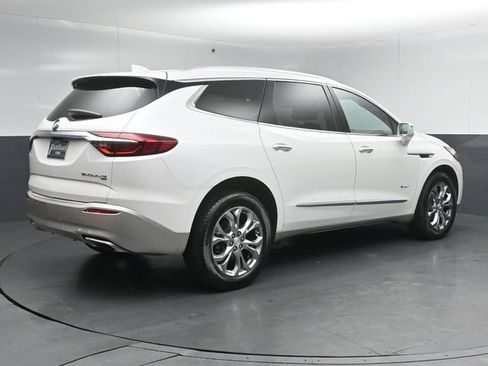 Used 2019 Buick Enclave Avenir w/ Avenir Technology Package AWD/4WD image 7