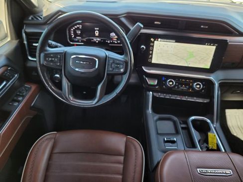 Used 2024 GMC Sierra 2500 Denali Ultimate AWD/4WD image 13